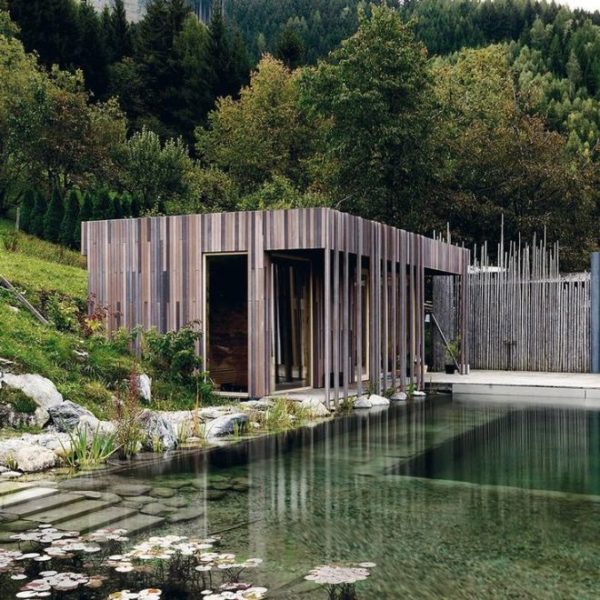 alt="architettura-outdoor-piscine-naturali-ecosostenibili-rigenerazione-vegetale"