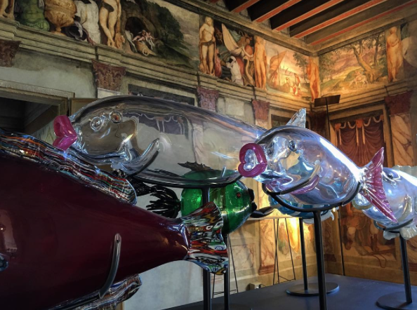 alt="arteedesignasettembre-lifestyle-villadeivescoviluviglianoditorriglia-sitifai-glassartedelvetrooggi-emmanuelbables-tadaoando"