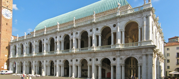 alt="basilica-palladiana-vicenza"
