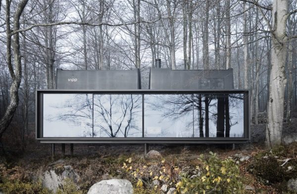 alt="casetrasparenti-architettura-vippshelter-rifugiotrasportabile-rifugioprefabbricato-glasshouse"
