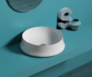alt="cersaie-preview-ceramica-sanitari-simas-sharp-lavabo-sottile"