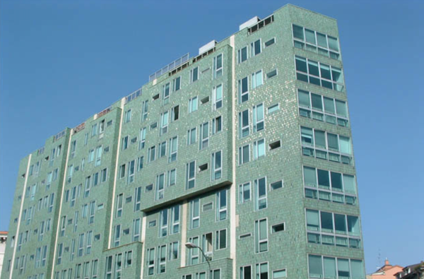 alt="rivestimentodifacciata-architettura-milano-palazzomontedoria-giòponti"