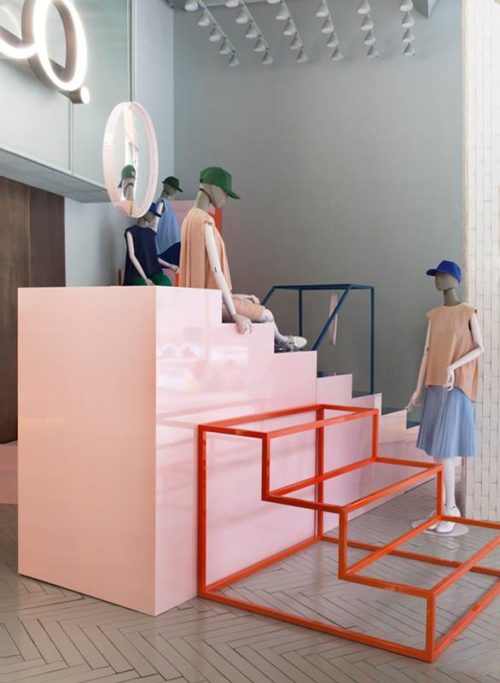 alt="tendenze-arredamento-donne-design-studiopepe-allestimento-max&co"
