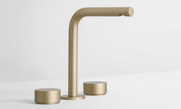 alt="architetturaedesignsitingonod’oro-fantini-matbritishgold-finituradorata"