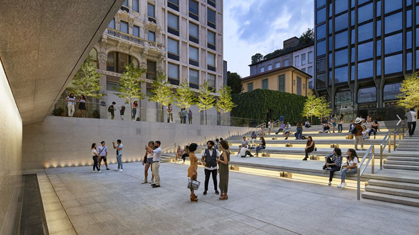 alt="Nuove architetture a Milano - Apple store - piazza Liberty"