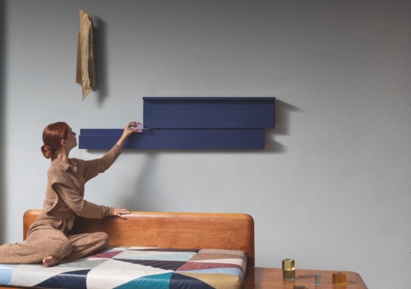 alt: "materialiedesignradiatore-rift-tubes-phbeppebrancato-adstudiomilo-orizzontale-blu"